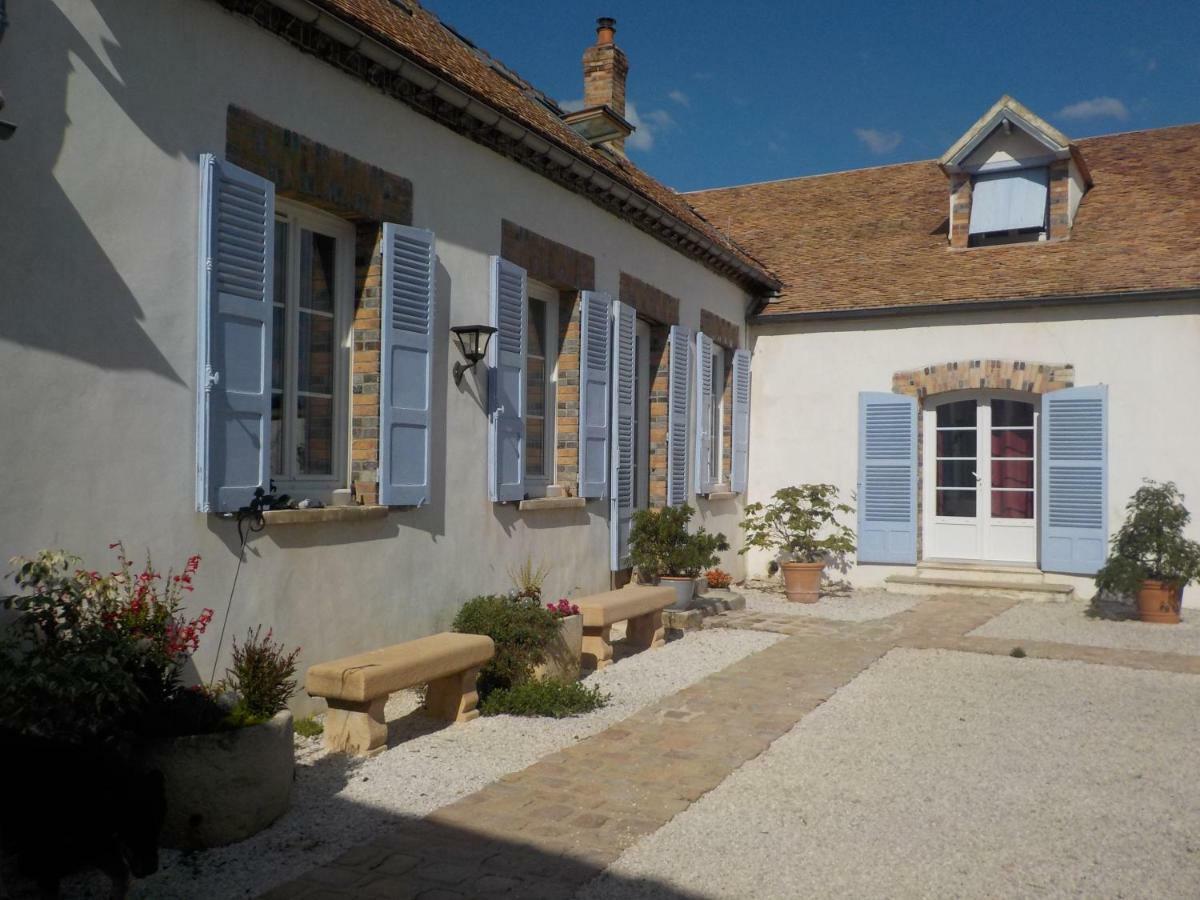 La Pastorale Bed & Breakfast Vinneuf Bagian luar foto