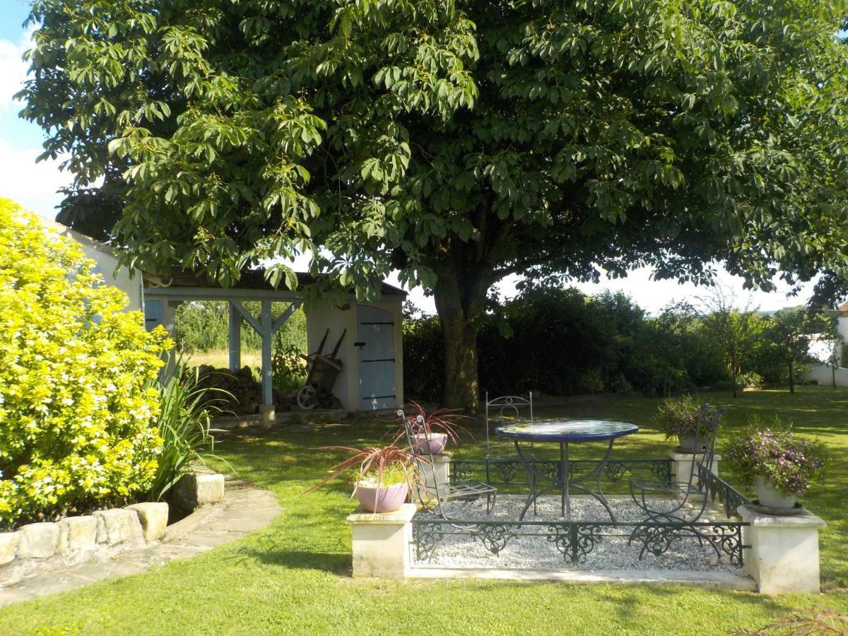 La Pastorale Bed & Breakfast Vinneuf Bagian luar foto